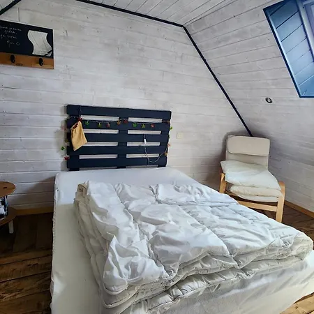 La Petite Maison En Bois Bleue * Quiberville