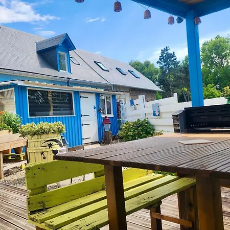 La Petite Maison En Bois Bleue Quiberville